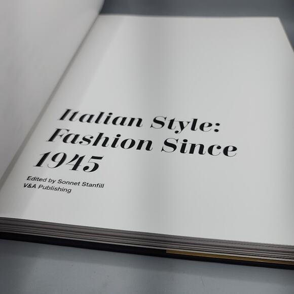 Italian Style - Fashion Since 1945 Edited by Sonnet Stanfill 2014 Hardcover DJ - Picture 7 of 16
